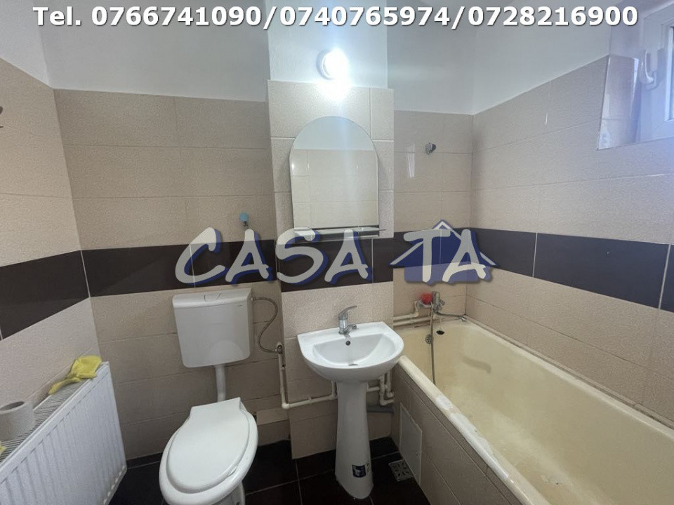 Apartament 3 Camere, Etaj 4, Strada Aleea Teilor - Zona 9 Mai