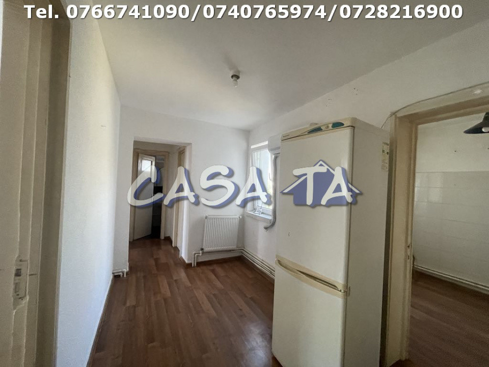 Apartament 3 Camere, Etaj 4, Strada Aleea Teilor - Zona 9 Mai