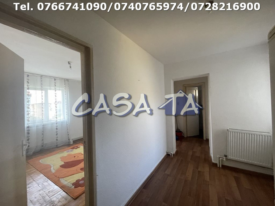 Apartament 3 Camere, Etaj 4, Strada Aleea Teilor - Zona 9 Mai