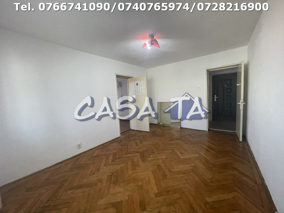 Apartament 3 Camere, Etaj 4, Strada Aleea Teilor - Zona 9 Mai