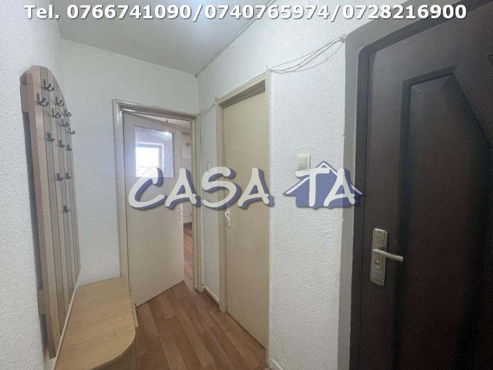 Apartament 3 Camere, Etaj 4, Strada Aleea Teilor - Zona 9 Mai