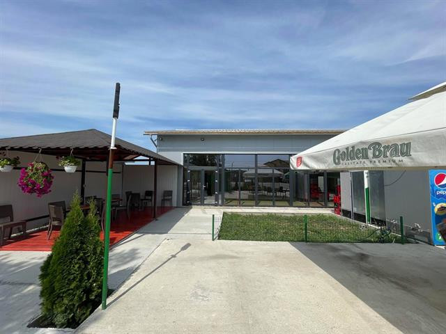 Spatiu Comercial (153 mp), Iezureni