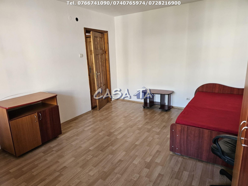 Apartament 3 Camere, Etaj 3, Strada Zambilelor