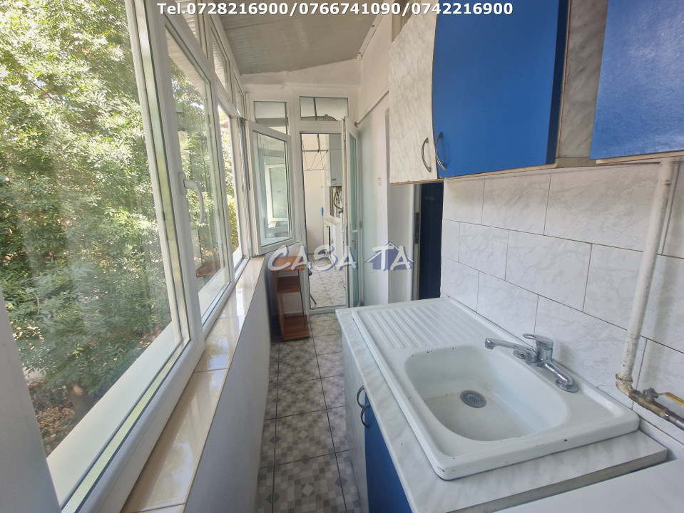 Inchiriere apartament 2 camere, situat în Târgu Jiu, Str.Victoriei (Zona Mall)