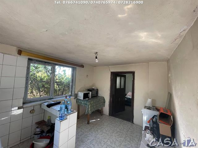 Casa + Teren aferent (2448 mp) si Anexa, Copacioasa