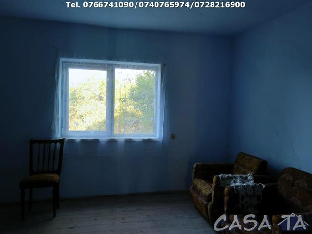 Casa + Teren aferent (2448 mp) si Anexa, Copacioasa