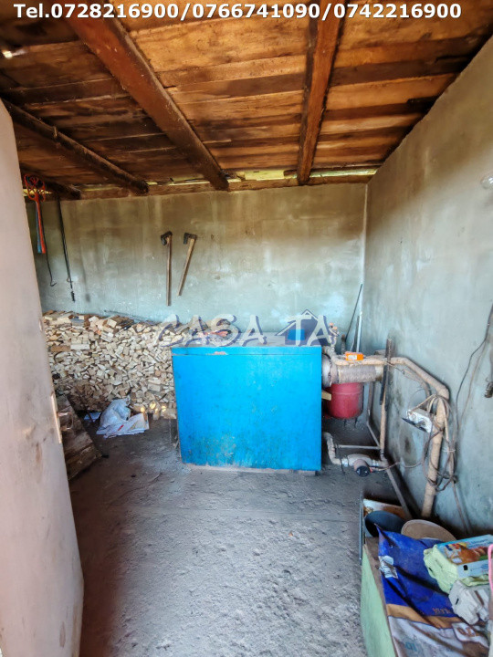Casa situata în Samarinesti, sat Valea Bisericii