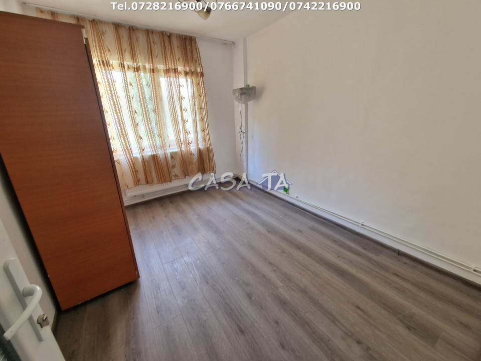 Apartament 3 camere, situat în Târgu Jiu, Str. 23 August