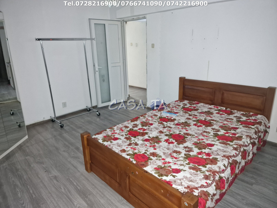 Apartament 3 camere, situat în Târgu Jiu, Str. 23 August