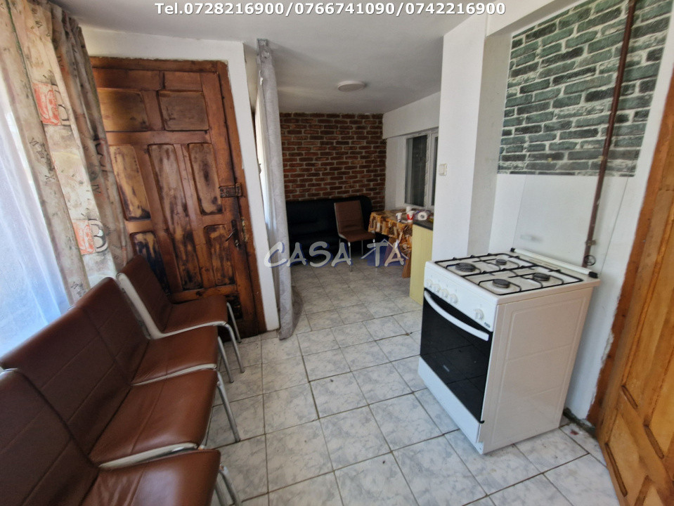 Apartament 3 camere, situat în Târgu Jiu, Str. 23 August