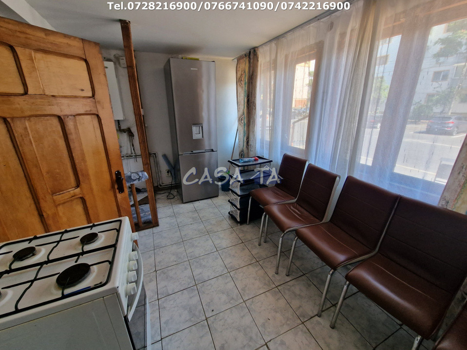 Apartament 3 camere, situat în Târgu Jiu, Str. 23 August