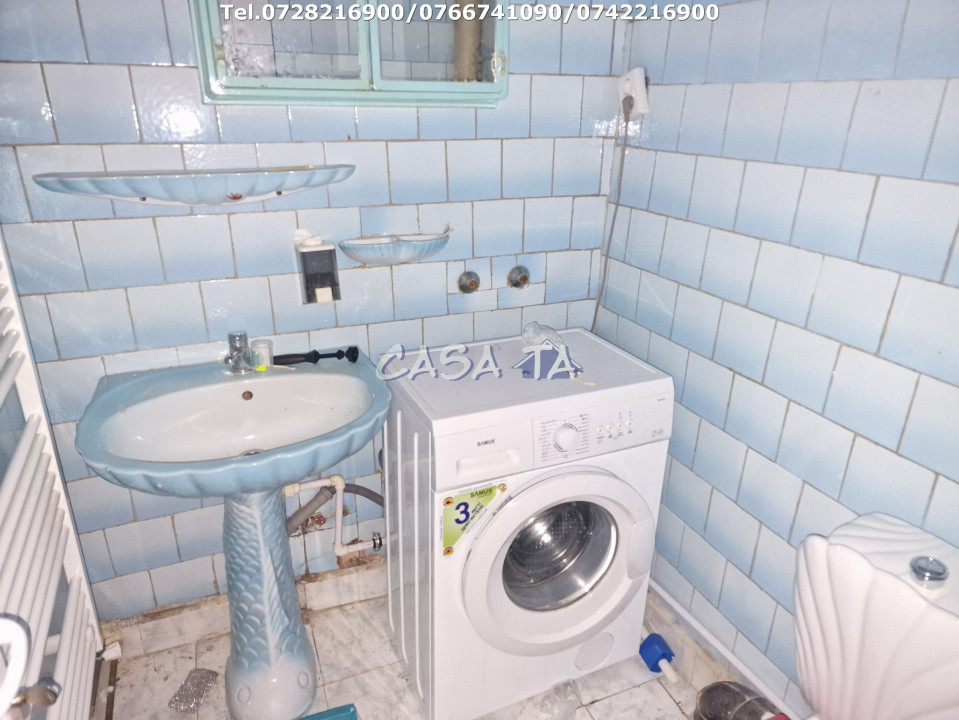 Apartament 3 camere, situat în Târgu Jiu, Str. 23 August