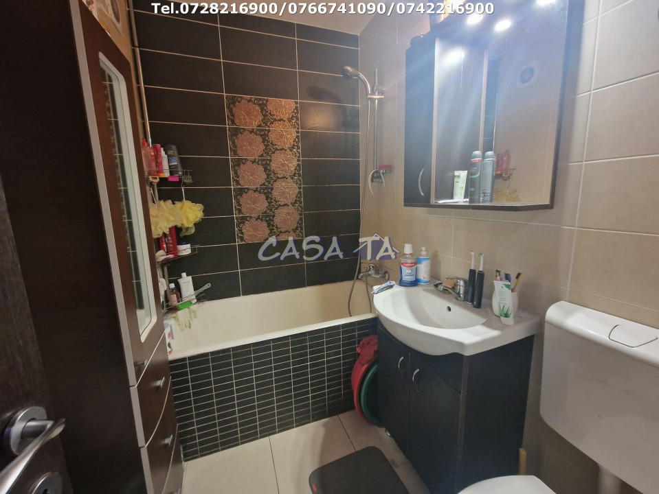 Apartament 3 camere, situat în Târgu Jiu, Str Unirii