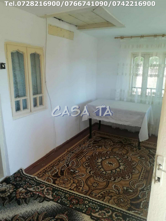 Casa situata în Bumbești Pițic - Cârligei 