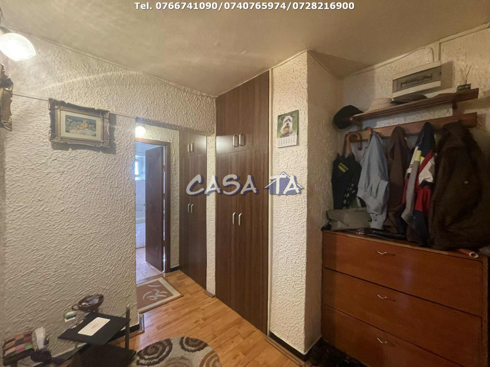 Apartament 2 Camere, Etaj 4 (cu acoperis), Strada Dacia - Zona Mall