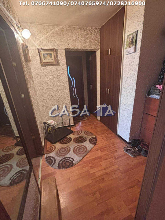 Apartament 2 Camere, Etaj 4 (cu acoperis), Strada Dacia - Zona Mall