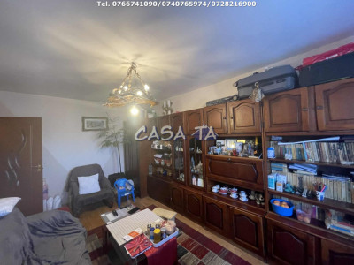 Apartament 2 Camere, Etaj 4 (cu acoperis), Strada Dacia - Zona Mall