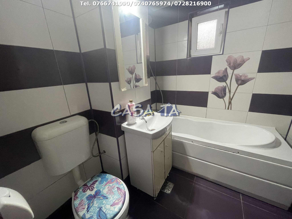 Apartament 3 Camere, Parter, Strada Castanilor