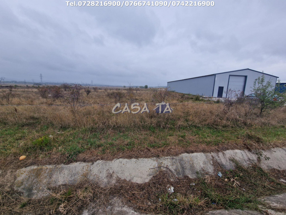 Teren Intravilan(1200 mp), situat în Târgu Jiu Str. Ciocârlau