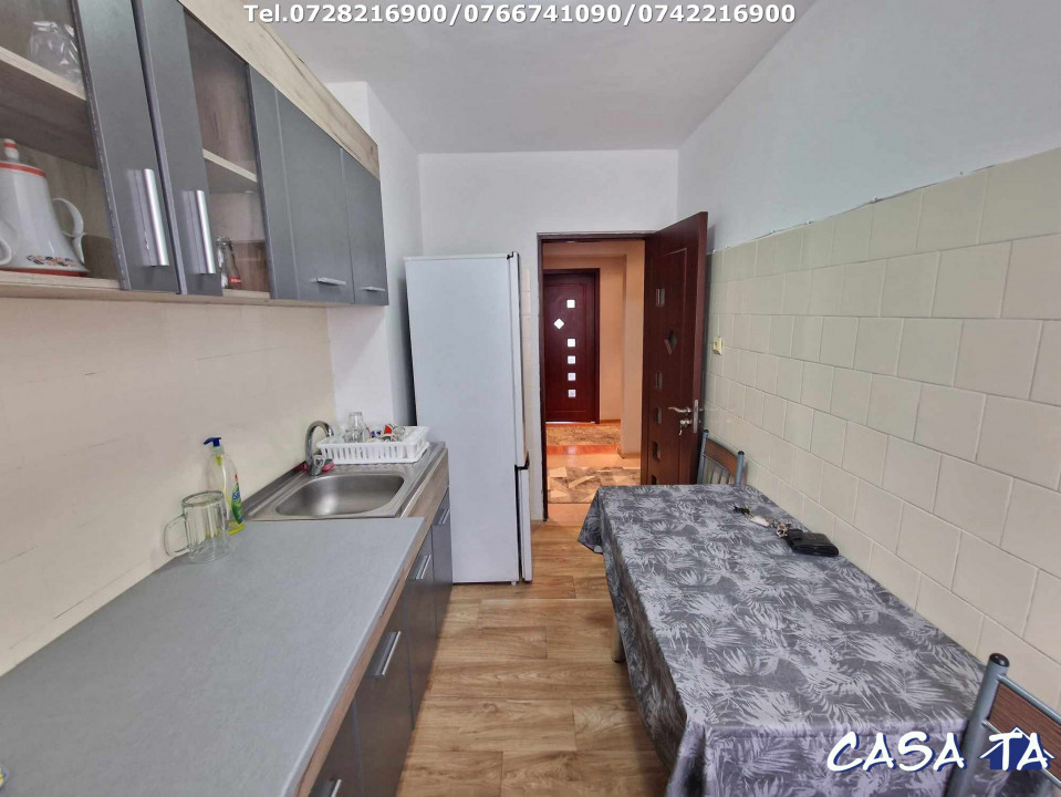 Închiriere apartament 4 camere, situat în Târgu Jiu, Str. Agriculturii
