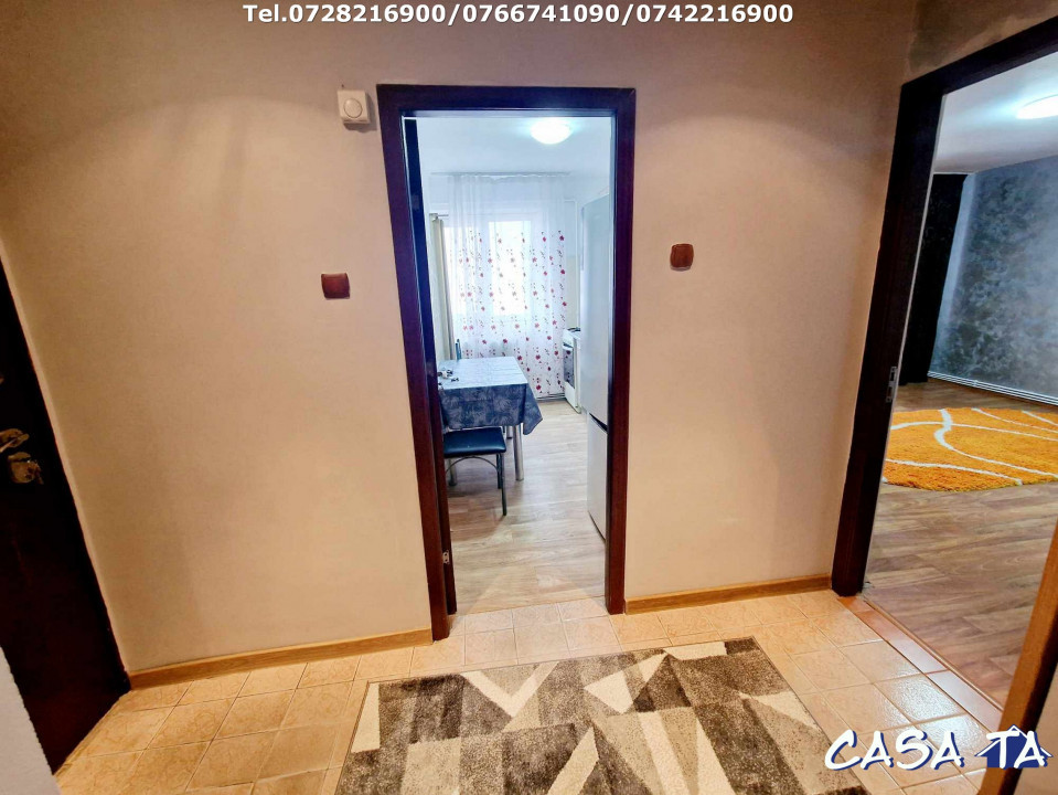 Închiriere apartament 4 camere, situat în Târgu Jiu, Str. Agriculturii