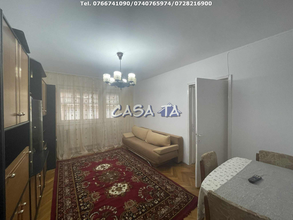 Apartament 4 Camere, Etaj 2, Strada Nicolae Balcescu- Zona Centrala.