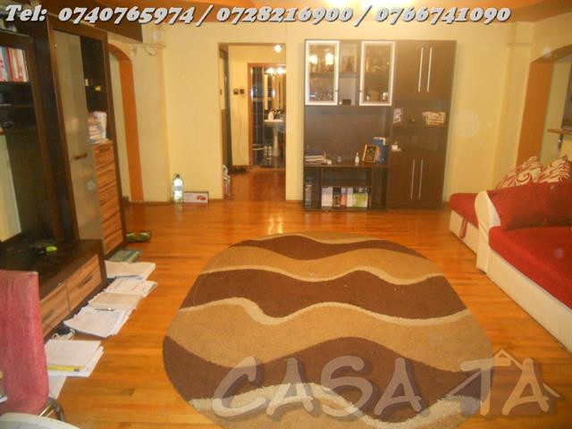 Apartament 4 camere, situat în Târgu Jiu, Bld-ul Republicii