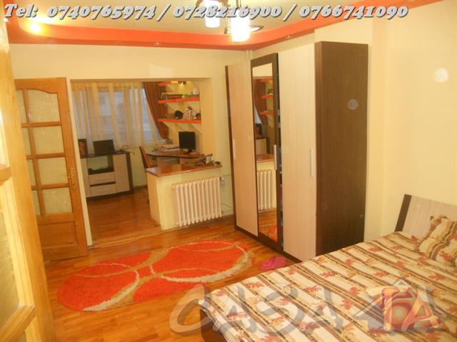 Apartament 4 camere, situat în Târgu Jiu, Bld-ul Republicii