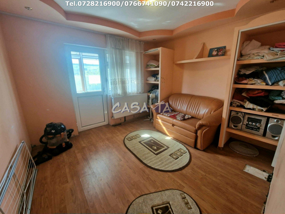Apartament 3 camere, situat în Rovinari , Str. Plopilor