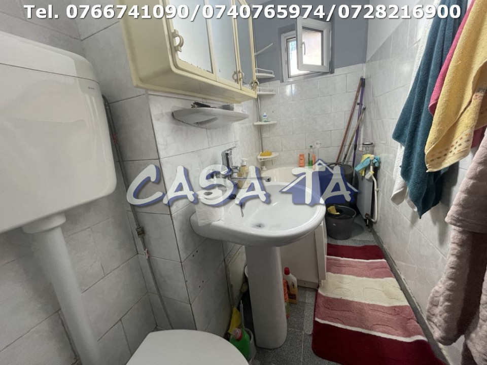 Apartament 3 Camere, Etaj 2, Strada Aleea Plopilor