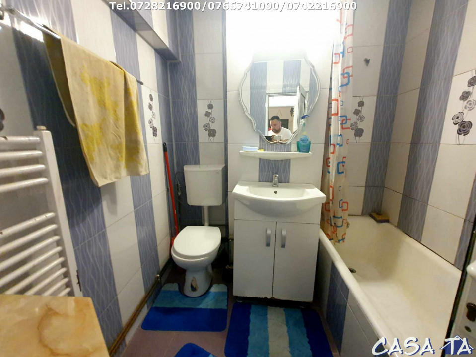 Apartament 4 camere, situat în Târgu Jiu, Bld Ecaterina Teodoroiu (Central)