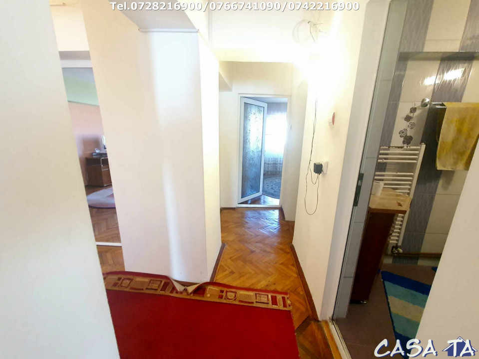 Apartament 4 camere, situat în Târgu Jiu, Bld Ecaterina Teodoroiu (Central)