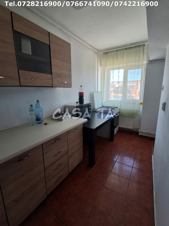 Închiriere apartament 4 camere, situat în Rovinari, Str. Minerilor