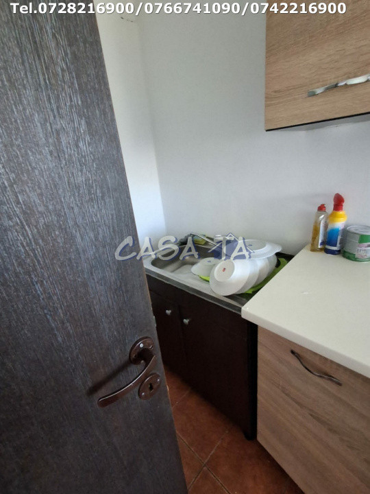 Închiriere apartament 4 camere, situat în Rovinari, Str. Minerilor
