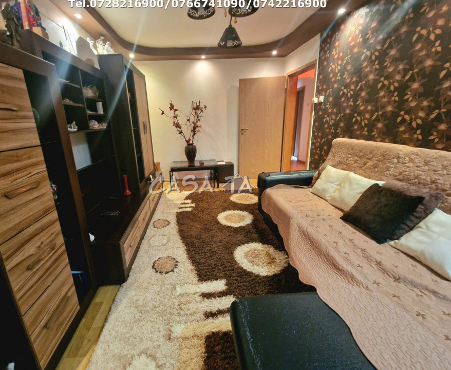 Apartament 4 camere, situat în Târgu Jiu, Str.23 August 