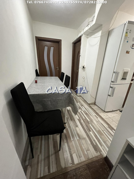 Apartament 3 Camere, Etaj 1, Strada Aleea Plopilor