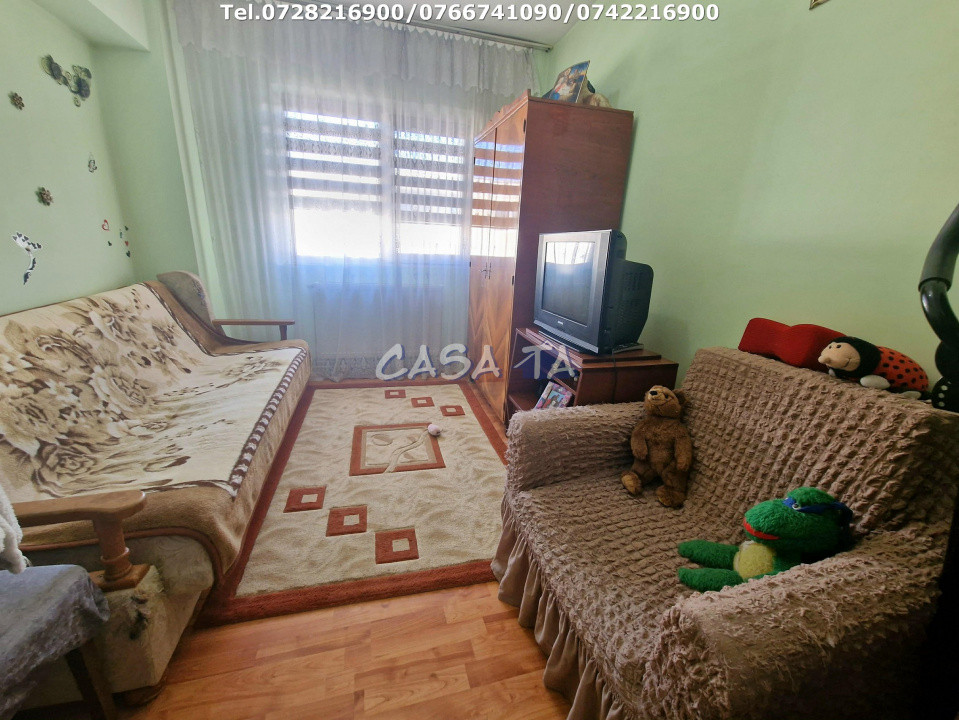 Apartament 3 camere, situat în Târgu-Cărbunești, Str Petroliștilor