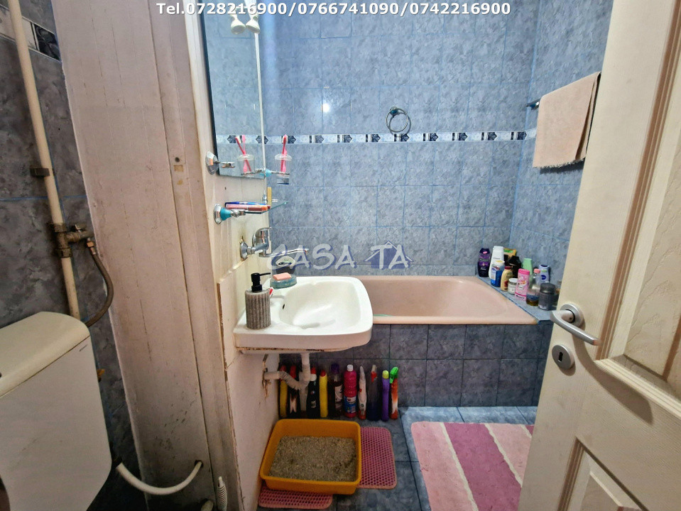 Apartament 3 camere, situat în Târgu-Cărbunești, Str Petroliștilor