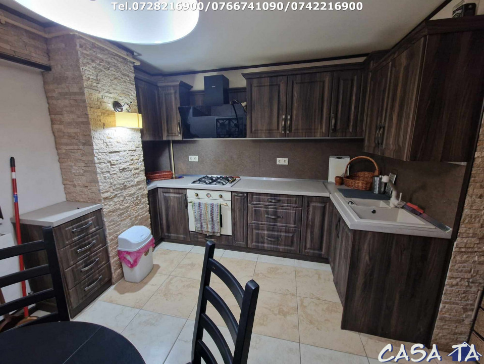 Închiriere apartament 4 camere, Bld Constantin Brancus