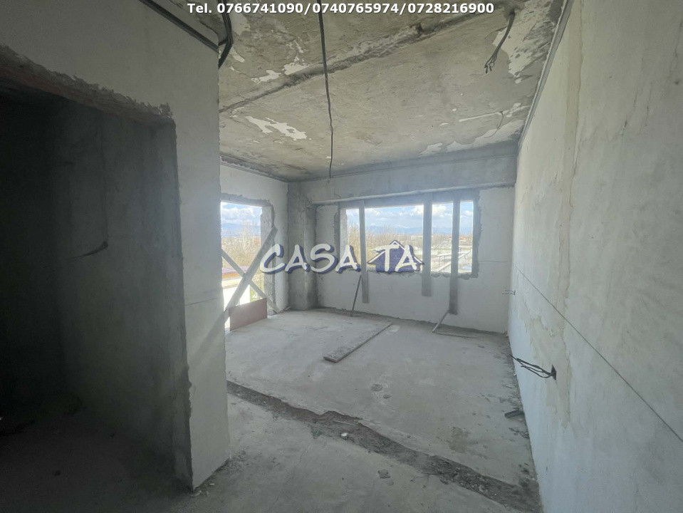 De Vanzare Cladire Multifunctionala si Teren Aferent - Dragutesti