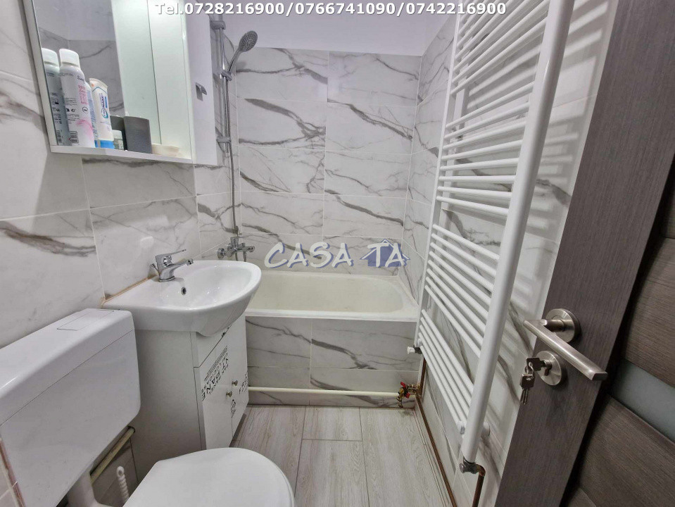 Apartament 3 camere, situat în Târgu Jiu, Str. Mioritei
