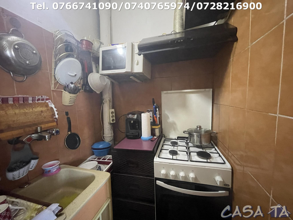 De Vanzare 2 Garsoniere Confort 2, Etaj 4, Strada Lotrului