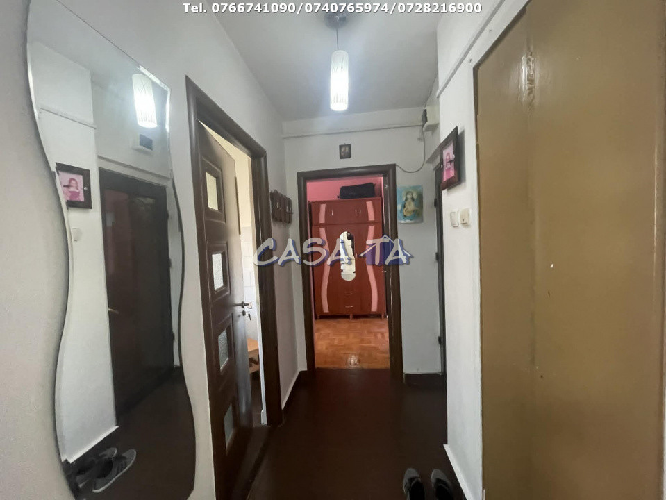 Apartament 3 Camere, Etaj 2, Strada Slt. Mihai Cristian Oancea