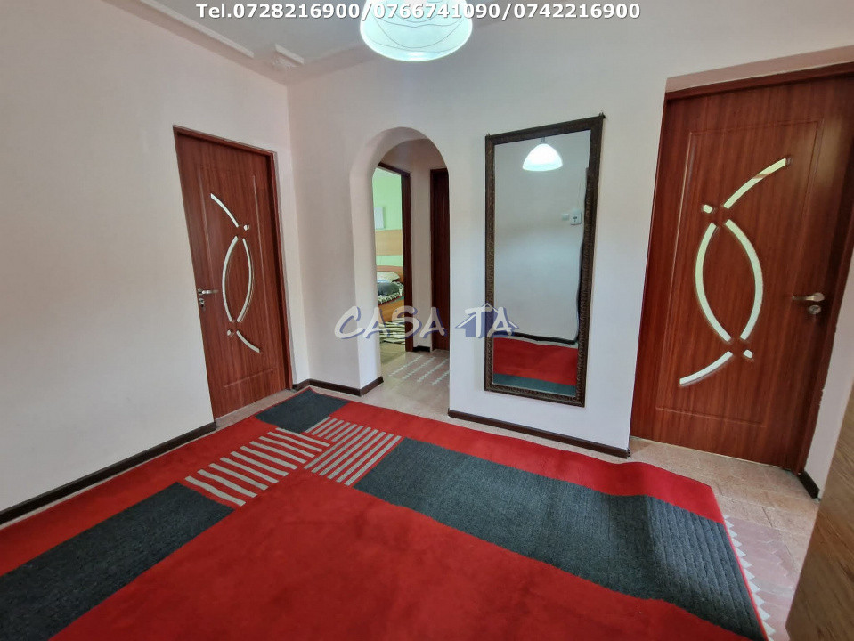 Apartament 3 camere, situat în Târgu Jiu, Str. G-ral Christian Tell