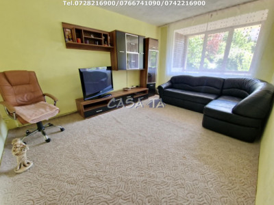 Apartament 3 camere, situat în Târgu Jiu, Str. G-ral Christian Tell
