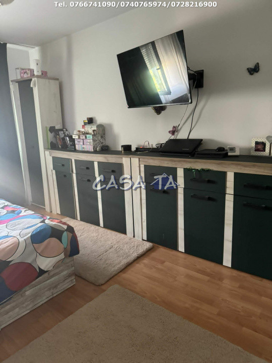 Apartament 3 Camere, Etaj 4, Strada 23 August