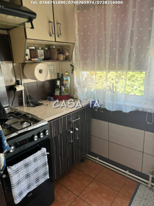 Apartament 3 Camere, Etaj 4, Strada 23 August