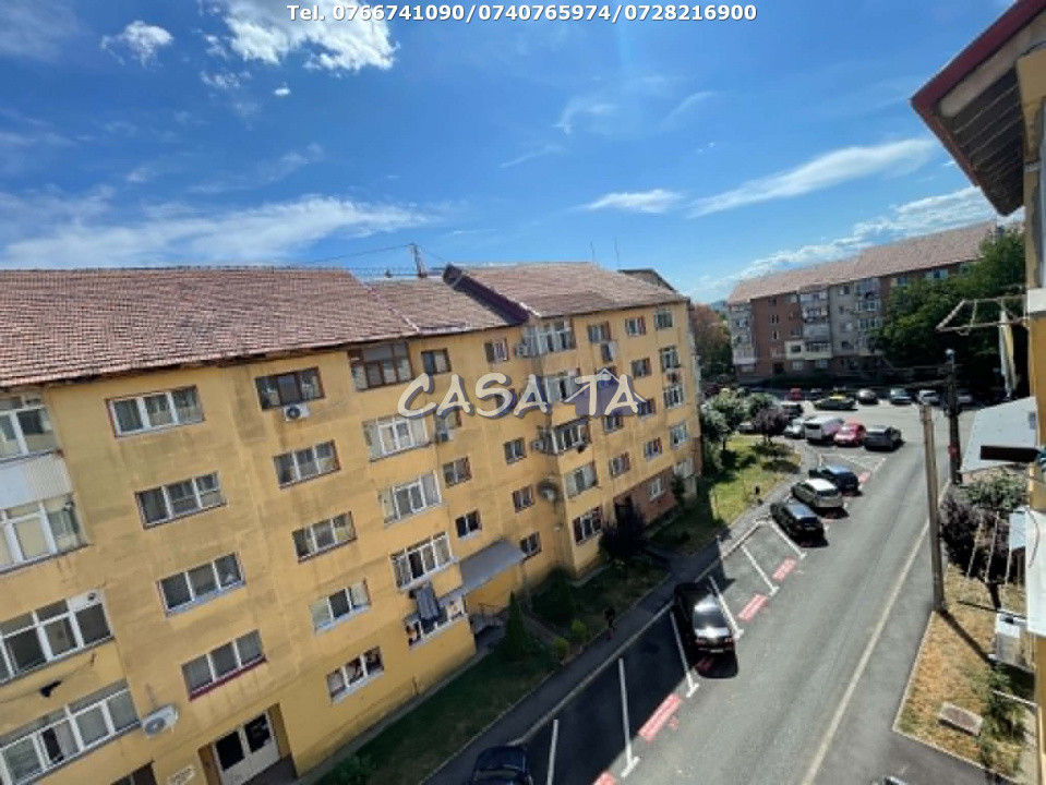 Apartament 3 Camere, Etaj 4,  Str. Corneliu Coposu,Târgu Jiu - Zona Centrală
