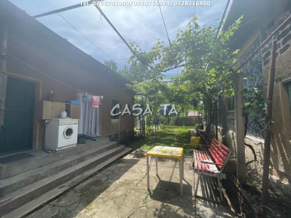 Casa 6 Camere, Stanesti - Curpen