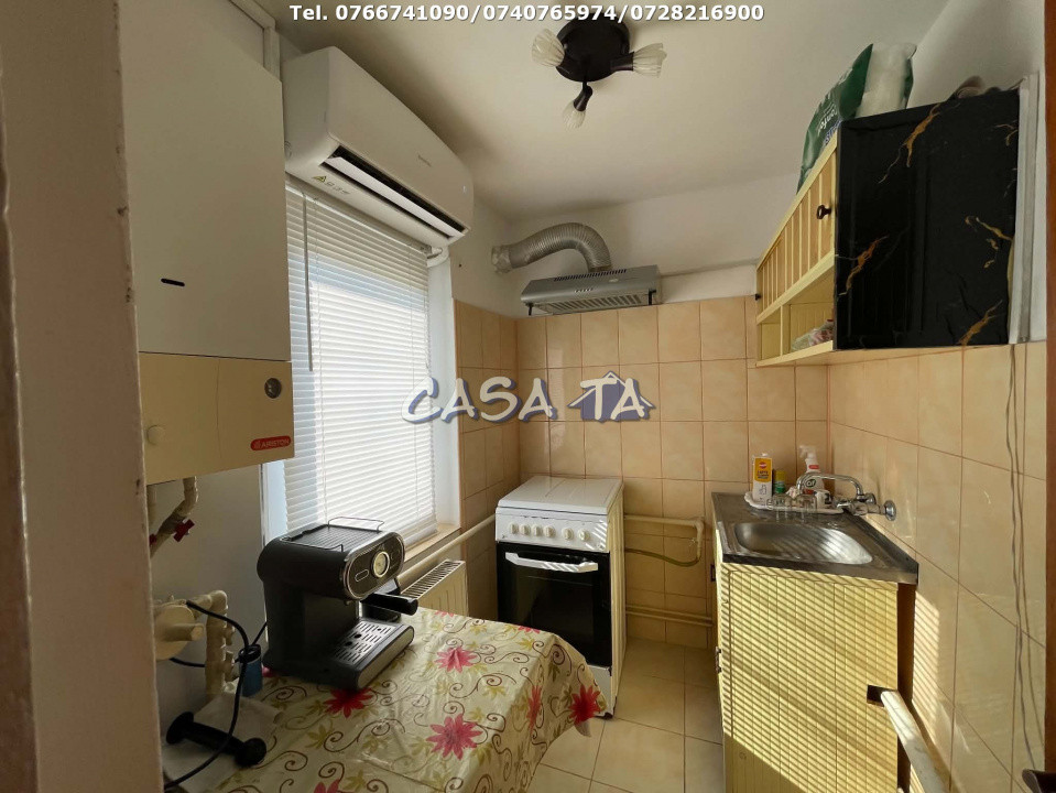 Garsoniera Confort 1, Etaj 4,  Strada Revolutiei